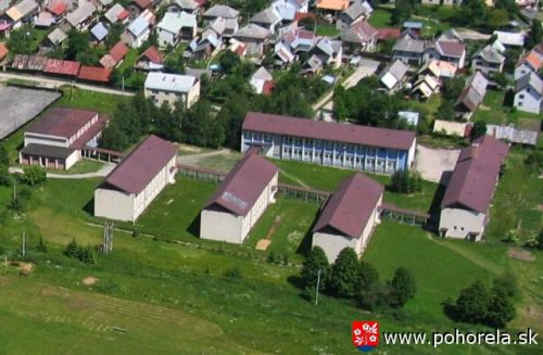 Škola v Pohorelej